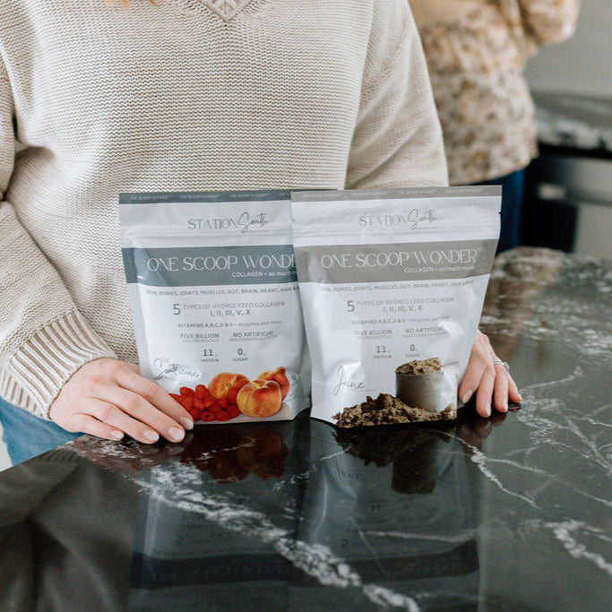 Vitamin C and collagen pairing for skin joint and connective tissue support in ONE SCOOP WONDER Whole Body Wellness Blend