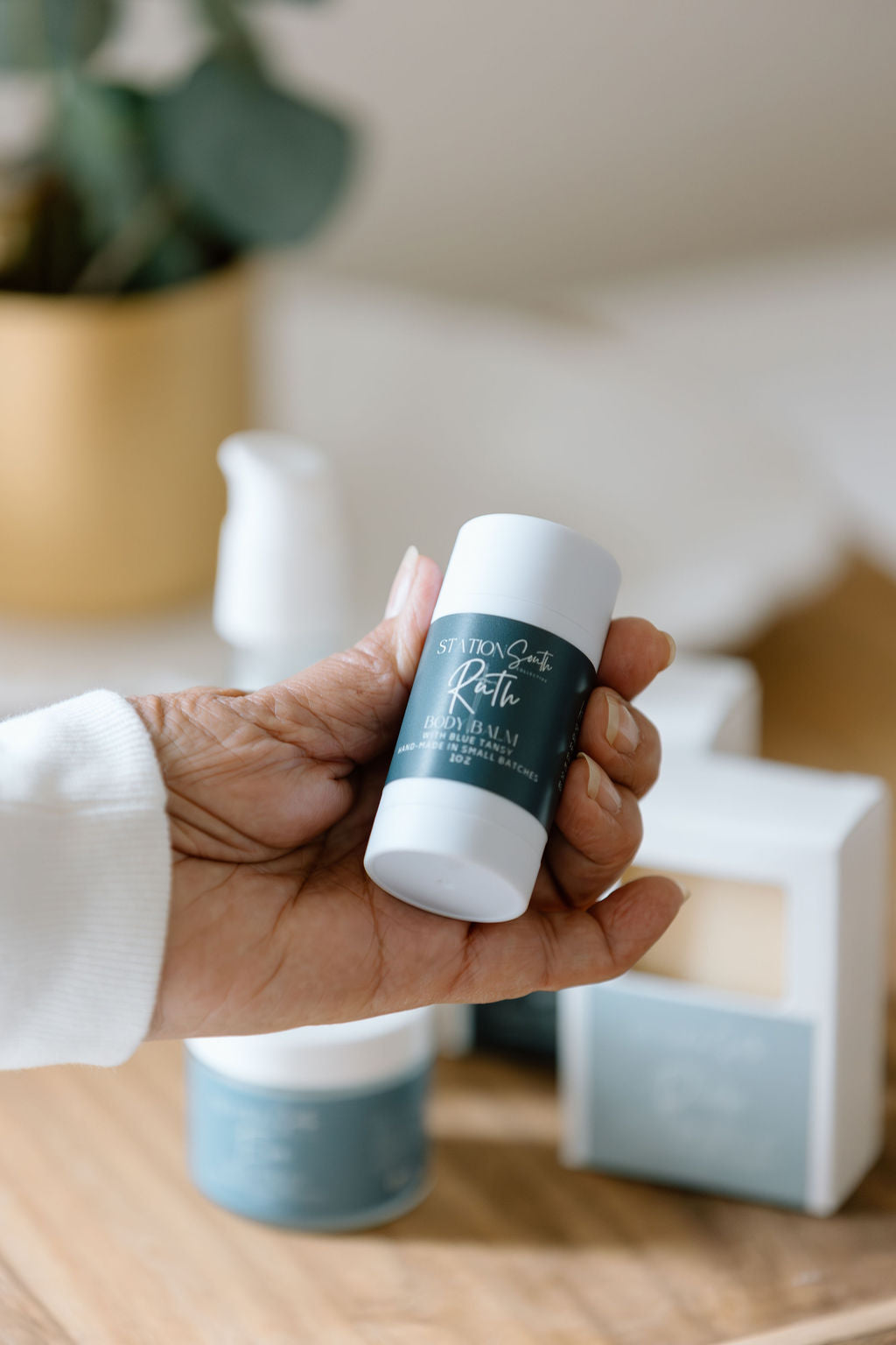 All Natural Skincare,
Station South Collective
Hand-Made in small batches
with Blue Tansy
Beef Tallow
Shea Butters